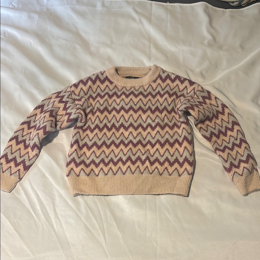 Forever 21 Zigzag Pattern Sweater - Cream and Purple